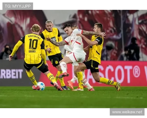 多特蒙德战术依赖加剧,争冠形势面临稳定性考验 多特蒙德战术依赖加剧,争冠形势面临稳定性考验