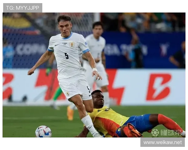 乌加特出球能力进化:从纯防守到推进参与解析 乌加特出球能力进化:从纯防守到推进参与解析