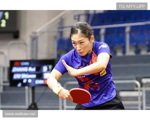 刘诗雯比赛前夜居然这么轻松？！谁能想到赛场上是她的另一面了