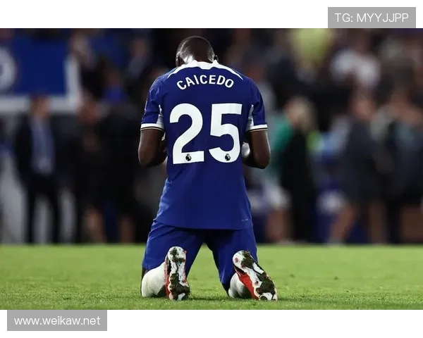 切尔西依赖年轻球员表现波动：阵容结构问题对赛季走势形成制约